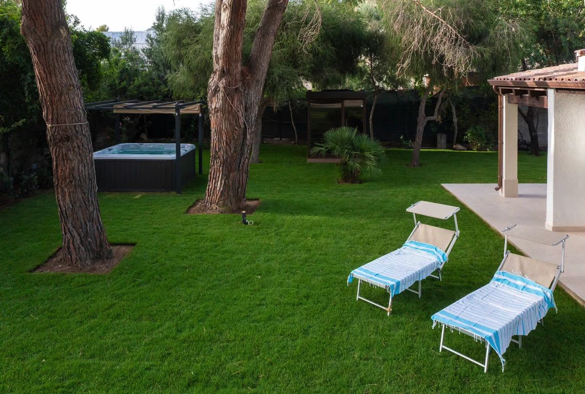 Posa manto erboso villa Cagliari (fine lavori)